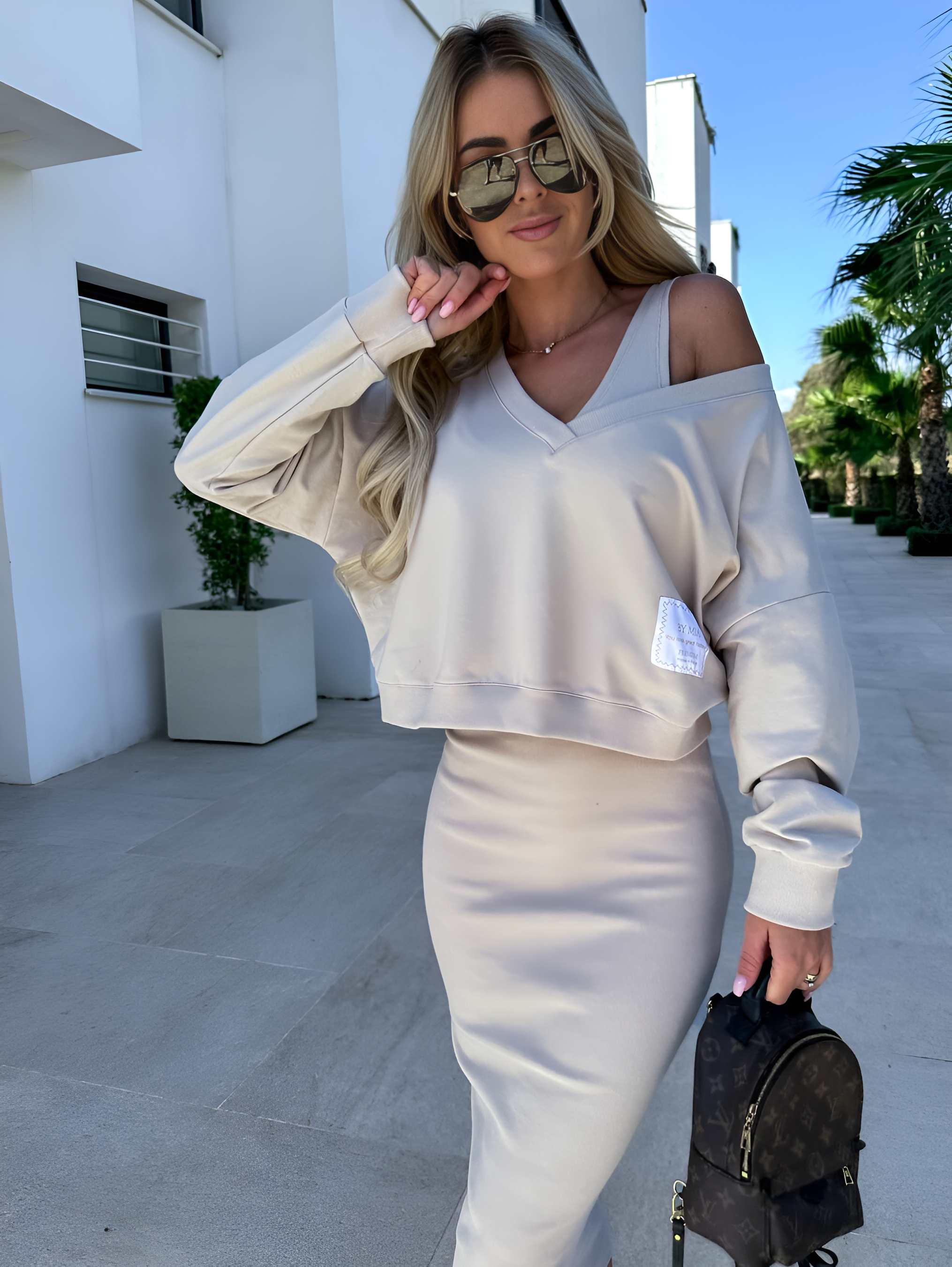 Mia | Luźna sylwetka